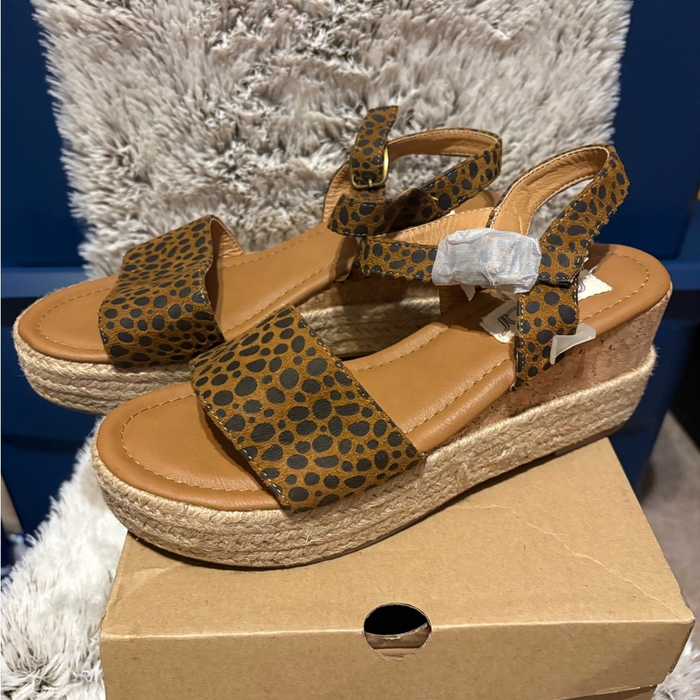 Sugar Brown and Black Espadrille Sandals size 8 NWB